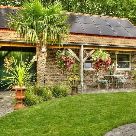 Bed And Breakfast Piekoo Belloo Weert Exteriör bild