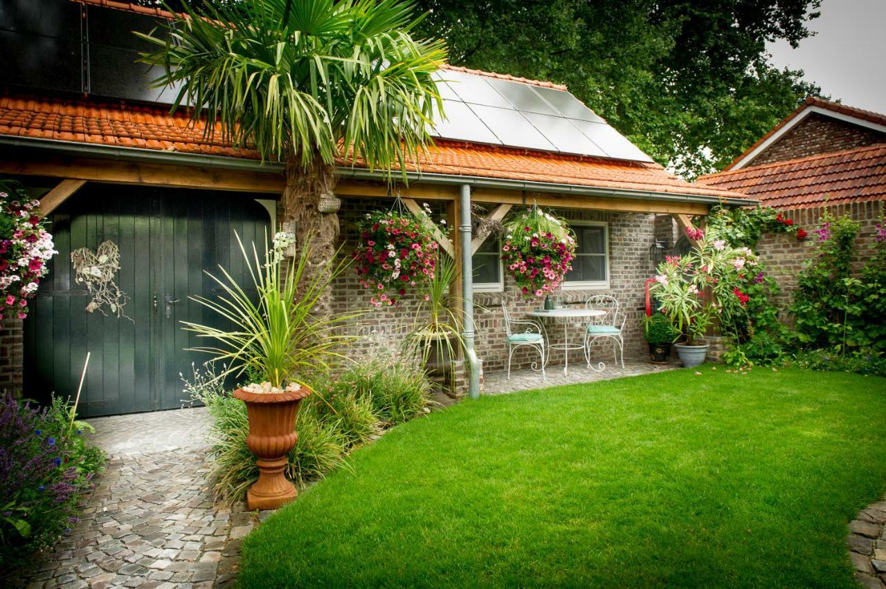 Bed And Breakfast Piekoo Belloo Weert Exteriör bild